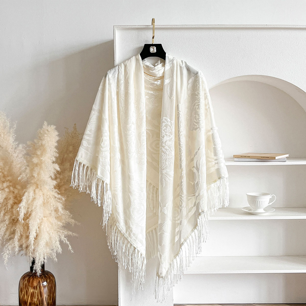 Retro Velvet Tassel Scarf Flor - огляд і ціна Winter Ethnic Fashion For Women